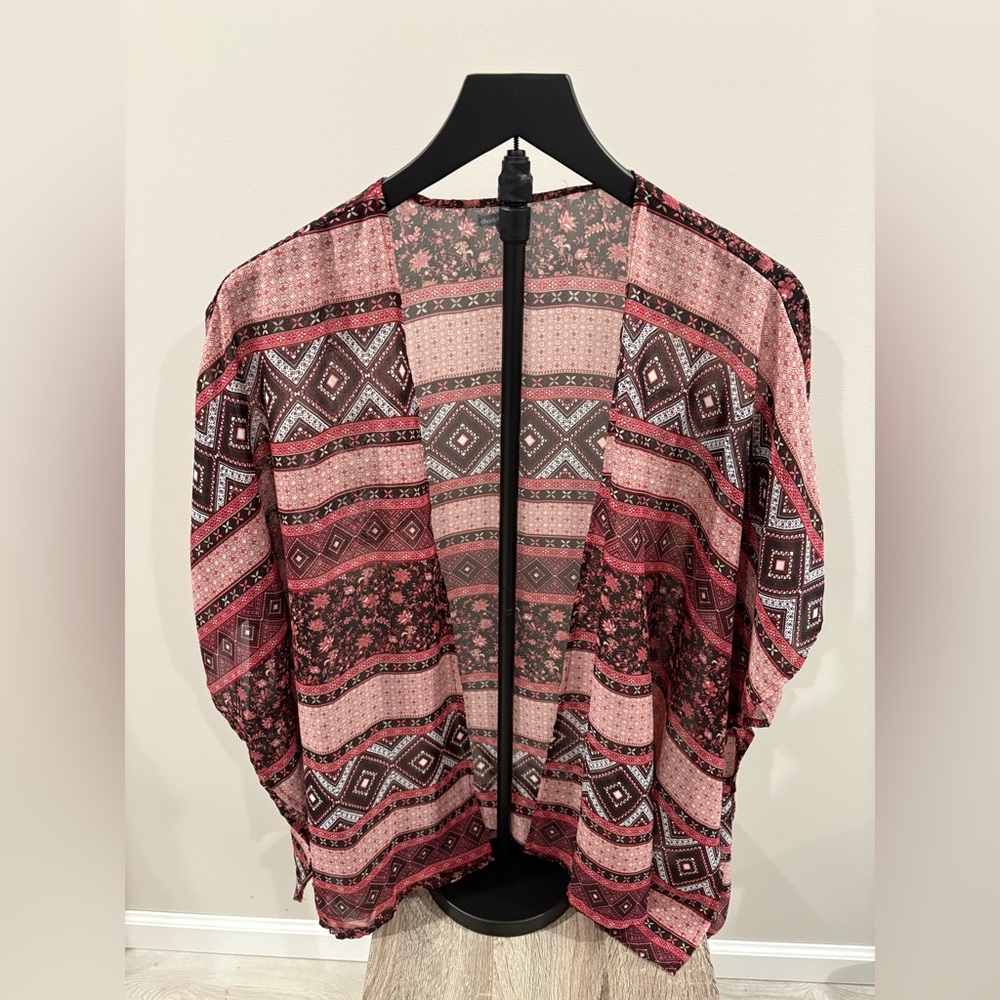 Charlotte Russe Pink and Black Patterned Kimono